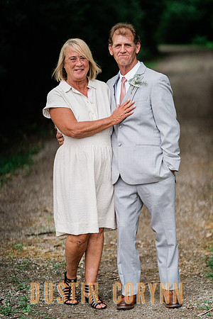 Kayla&Holly-305