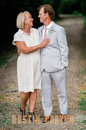 Kayla&Holly-306