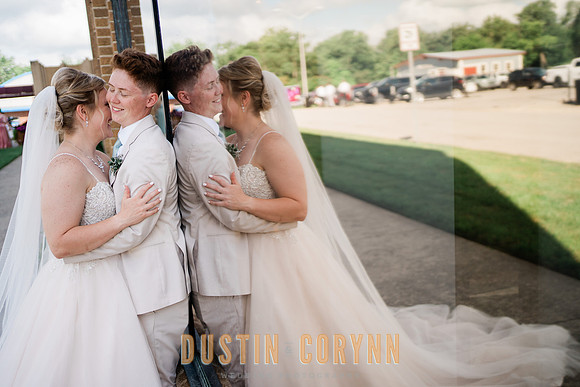 Kayla&Holly-496