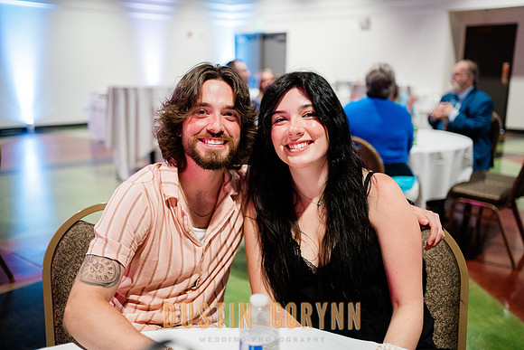 Kayla&Holly-528