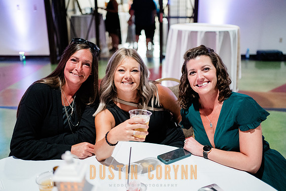 Kayla&Holly-530