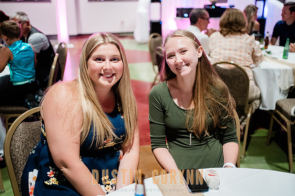 Kayla&Holly-537