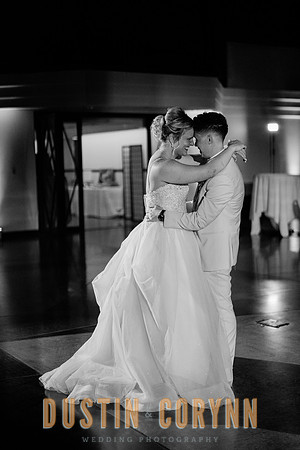 Kayla&Holly-601