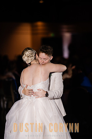 Kayla&Holly-614