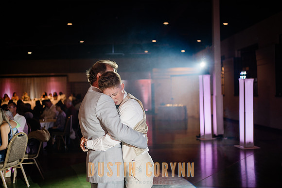 Kayla&Holly-674